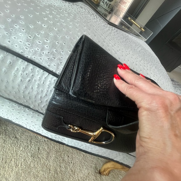 Gucci Black and Gold Leather Horse-bit Wallet - Picture 13 of 13